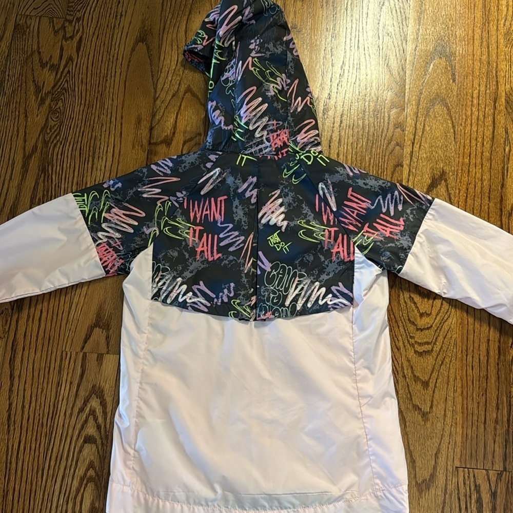 Nike pink graffiti tank and graphic Windrunner windbreaker size medium NWOT - Picture 11 of 14